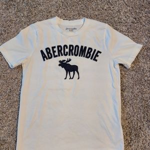Boys t-shirt size 11-12
